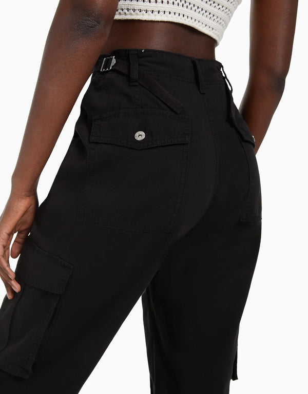 🔥(Compre 1 Leve 2) Calça Cargo com Ajuste na Cintura e Caimento Perfeito